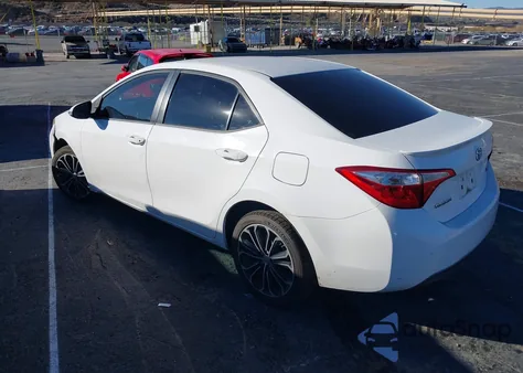 2015 Toyota Corolla S Plus z USA, uszkodzony, nr VIN 5YFBURHE2FP321196